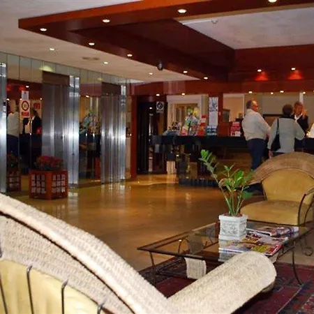 Concorde Hotel 4*